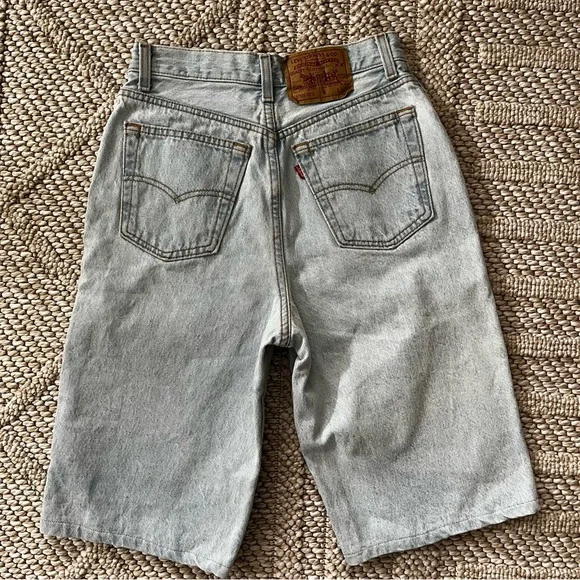 Vintage Levi’s Y2K denim Jean shorts Jorts - Picture 1 of 9